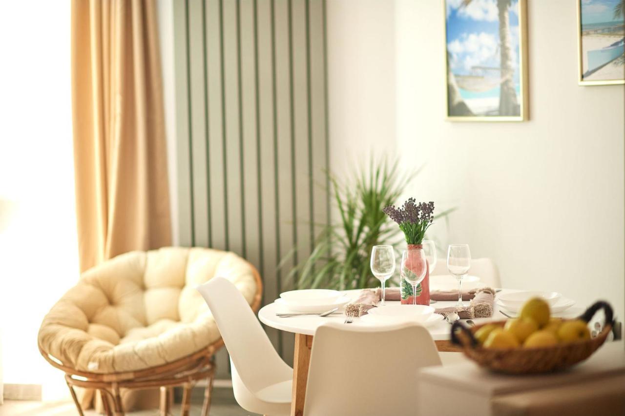 Sole Apartment Spa N Pools Beach Resort นาโวดาริ ภายนอก รูปภาพ